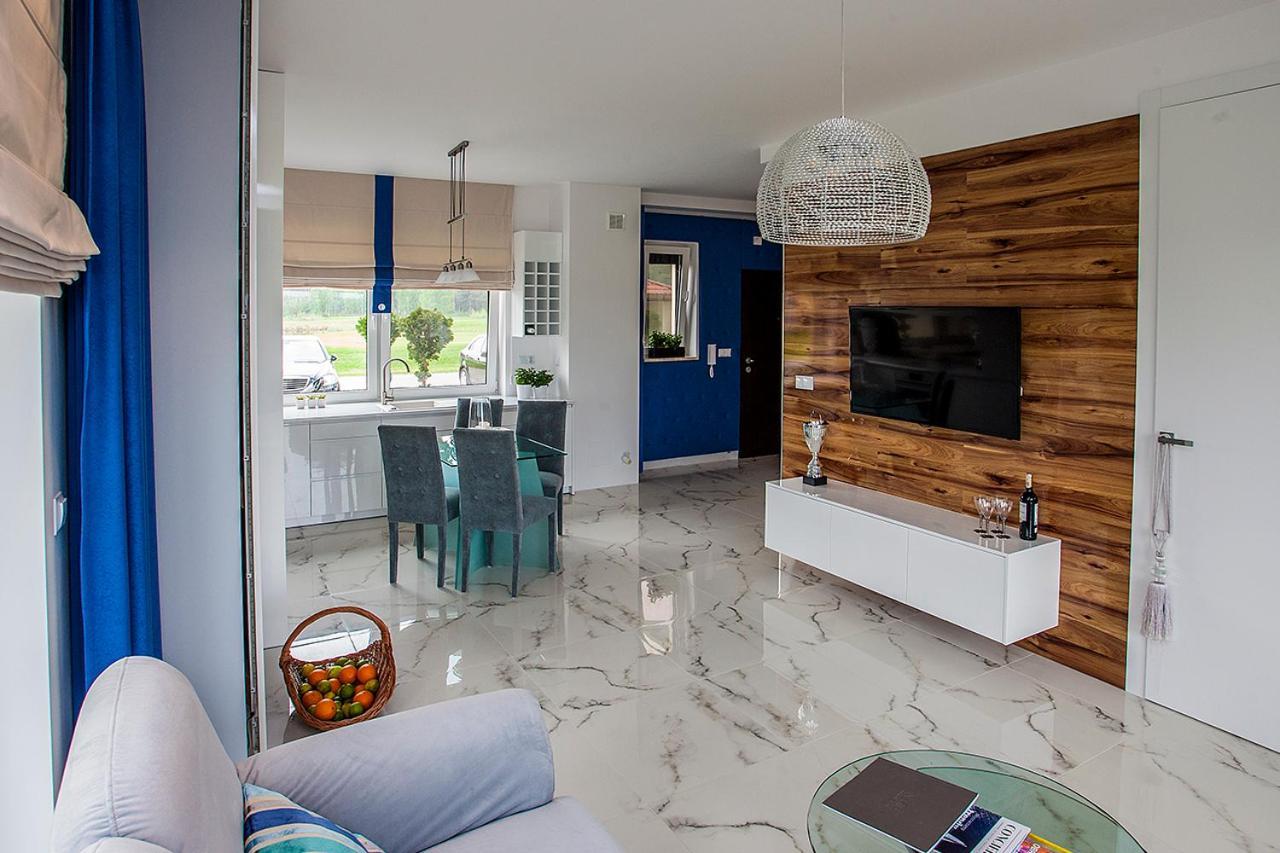 Golf Apartament W Sobieniach Sobienie Jeziory Eksteriør bilde
